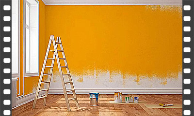 Repintura de parede com tinta látex PVA em ambiente interno